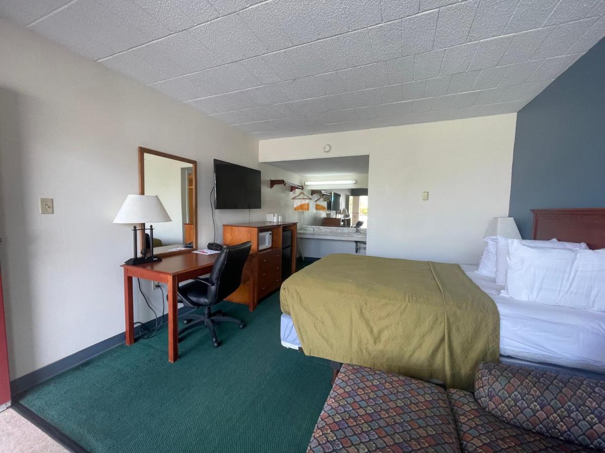 Horseshoe Curve Lodge Altoona Exteriör bild